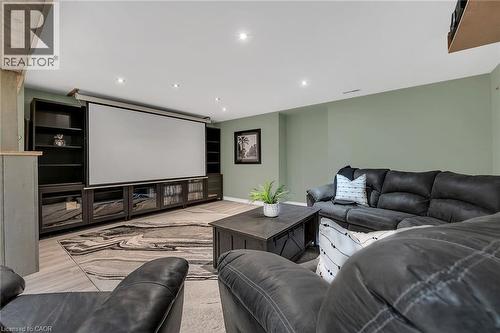 4 Moonstone Court, Hamilton, ON - Indoor Photo Showing Living Room