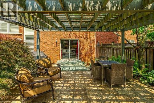 4 Moonstone Court, Hamilton, ON - Outdoor