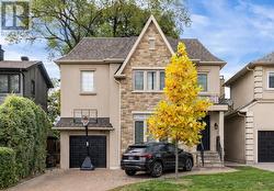 68 BURNCREST DRIVE  Toronto, ON M5M 2Z5