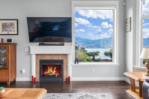 2-2100 Boucherie Road, West Kelowna, BC - Indoor Photo Showing Living Room With Fireplace