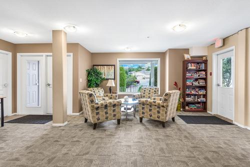 2-2100 Boucherie Road, West Kelowna, BC - Indoor