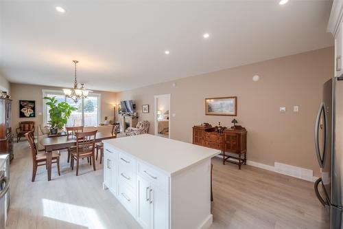 389 10Th Avenue, Keremeos, BC - Indoor