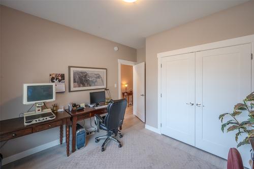389 10Th Avenue, Keremeos, BC - Indoor Photo Showing Office