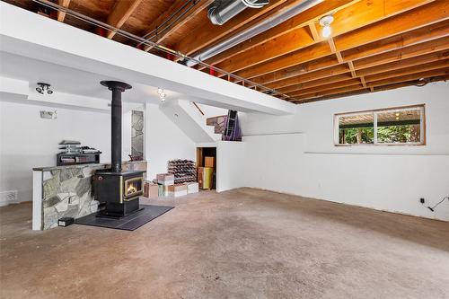 1548 Teetzel Road, Creston, BC - Indoor Photo Showing Other Room