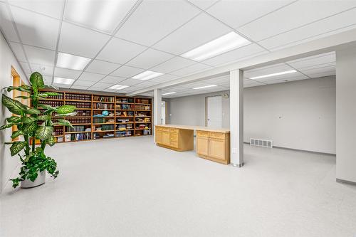 1548 Teetzel Road, Creston, BC - Indoor