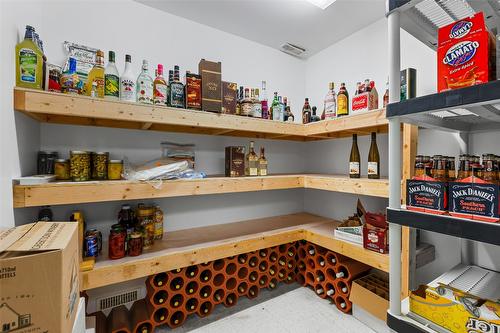 1548 Teetzel Road, Creston, BC - Indoor