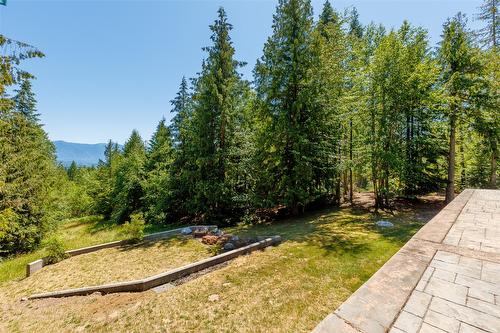 1548 Teetzel Road, Creston, BC - Outdoor