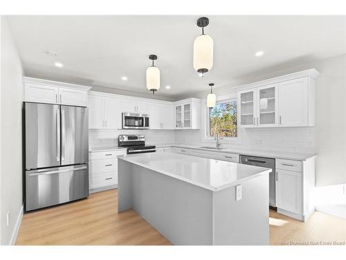 32 Attenborough Dr, Fredericton, NB 