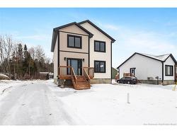 32 Attenborough DR  Fredericton, NB E3A 9R6