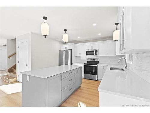 32 Attenborough Dr, Fredericton, NB 