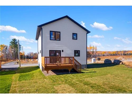 32 Attenborough Dr, Fredericton, NB 