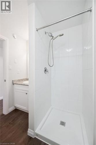 Main level 3 piece - 24 Morrison Road Unit# D10, Kitchener, ON - Indoor Photo Showing Bathroom