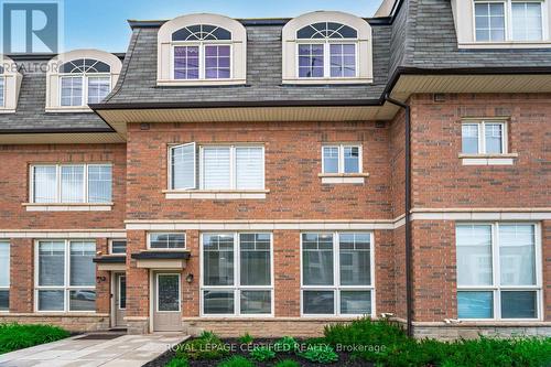 43-01 - 2420 BARONWOOD DRIVE  Oakville, ON L6M 0X6