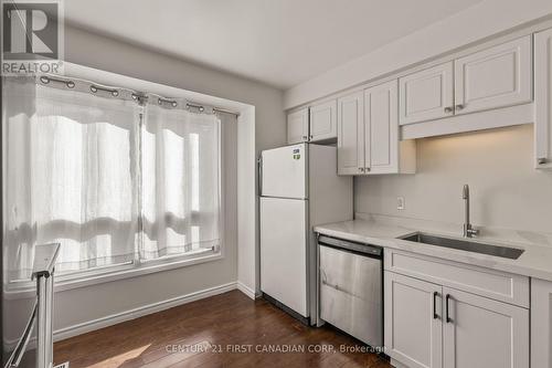 36 - 595 Third Street, London East (East H), ON - Indoor Photo Showing Kitchen