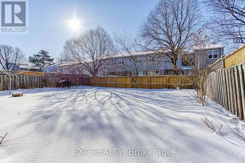 211 Rushdale Drive, Hamilton, ON - Outdoor