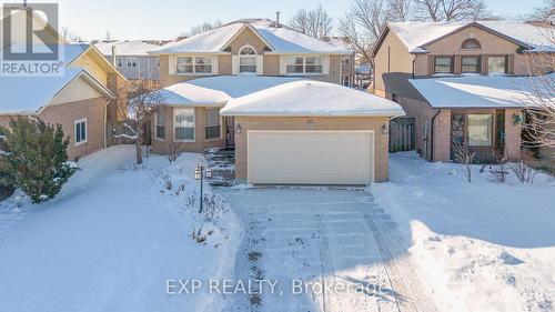 211 Rushdale Drive, Hamilton, ON - Outdoor With Facade