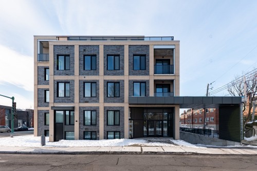 Front of Structure - 305-585 Av. Glengarry, Mont-Royal, QC - Outdoor With Facade