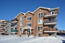 102-1170 Rue Émile-Bouchard  Vaudreuil-Dorion, QC J7V 0B6