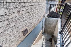 6 VILLANOVA ROAD  Brampton, ON L6Y 2Z4