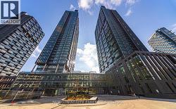 1003 - 1 QUARRINGTON LANE  Toronto, ON M3C 0S4