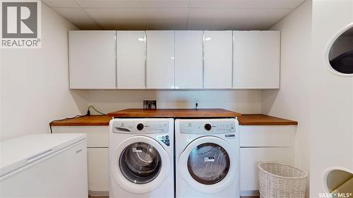8507 Kestral Drive, Regina, SK - Indoor Photo Showing Laundry Room