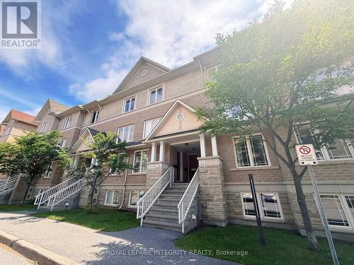 64 - 268 PASEO PVT PRIVATE  Ottawa, ON K2G 4N7