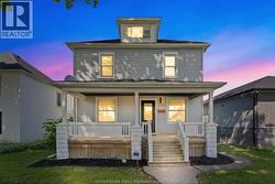 371 Curry  Windsor, ON N9E 2B6