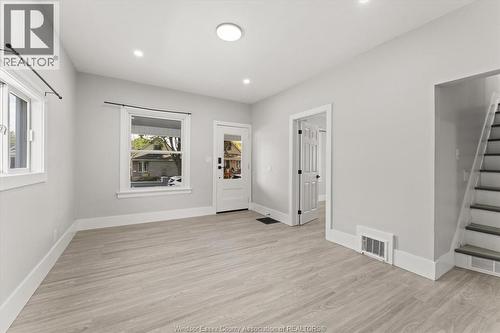 371 Curry, Windsor, ON - Indoor Photo Showing Other Room