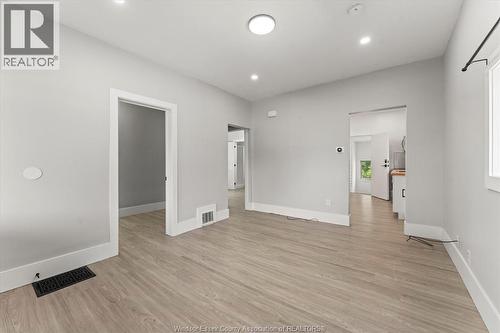 371 Curry, Windsor, ON - Indoor Photo Showing Other Room