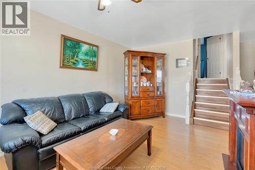 2665 Robert, Windsor, ON - Indoor Photo Showing Living Room