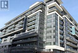 328 - 395 DUNDAS STREET  Oakville, ON L6M 5R8