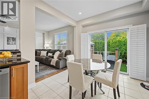 2265 Stokes Lane, Burlington, ON - Indoor Photo Showing Dining Room