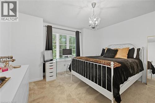 2265 Stokes Lane, Burlington, ON - Indoor Photo Showing Bedroom