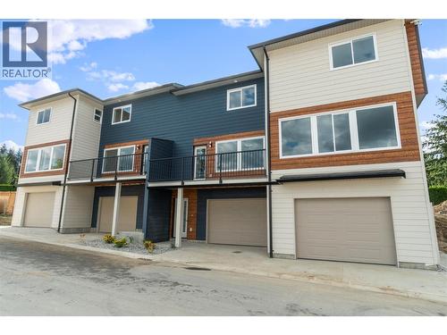 981 12 Street SE Unit# 32  Salmon Arm, BC V1E 2C8