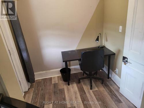 Bedroom #5 at front of house with sitting area - 95 Templeton Street, Ottawa, ON - Indoor