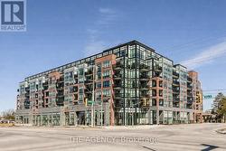 327 - 681 YONGE STREET  Barrie, ON L4N 4E8