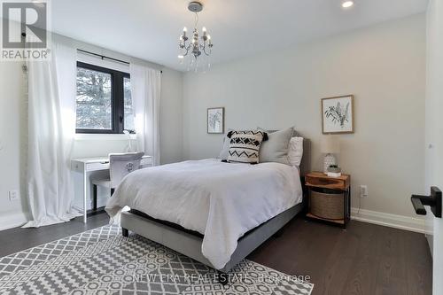 1481 Chasehurst Drive, Mississauga, ON - Indoor Photo Showing Bedroom