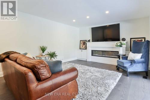 1481 Chasehurst Drive, Mississauga, ON - Indoor Photo Showing Living Room With Fireplace