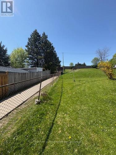 96 Shadeland Crescent, Kitchener, ON - Outdoor