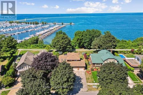 93 WESTGATE PARK DRIVE  St. Catharines, ON L2N 5X1