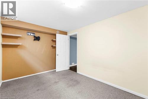 Spare room featuring carpet and baseboards - 368 Upper Kenilworth Avenue, Hamilton, ON - Indoor Photo Showing Other Room