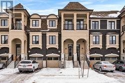 1354 KANIV STREET  Oakville, ON L6M 5R3