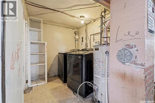 584 7Th Street E, Prince Albert, SK - Indoor Photo Showing Laundry Room