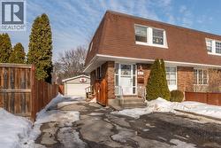 862 Assiniboine CRESCENT  Sarnia, ON N7T 7C5