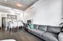 Salon - 