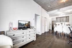 Salon - 