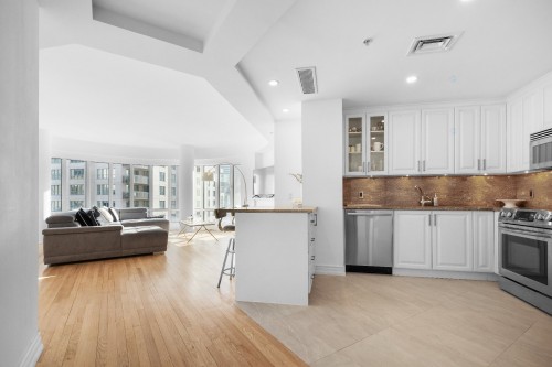 Cuisine - 1401A-2000 Rue Drummond, Montréal (Ville-Marie), QC - Indoor Photo Showing Kitchen