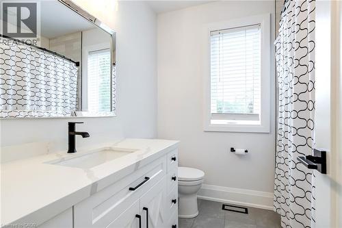5199 Broughton Crescent, Burlington, ON - Indoor Photo Showing Bathroom