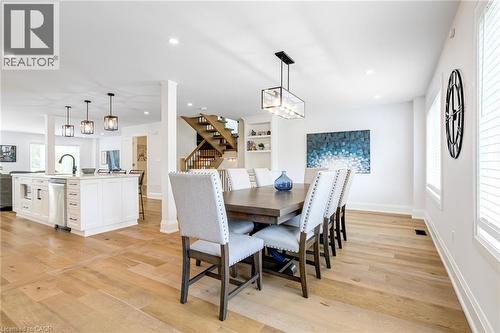 5199 Broughton Crescent, Burlington, ON - Indoor Photo Showing Dining Room