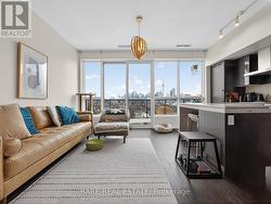 PH09 - 1030 KING STREET  Toronto, ON M6K 0B4